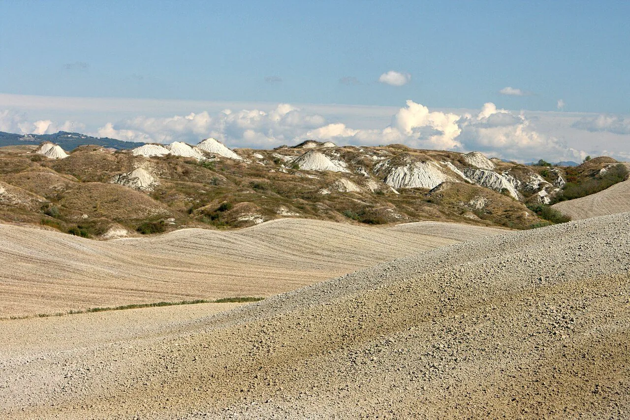 Le biancane, i rilievi di argilla chiara delle Crete Senesi